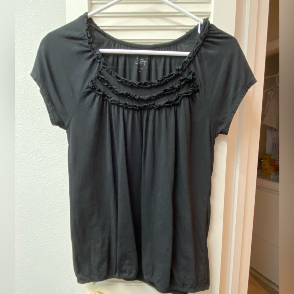 🖤Loft • black shirt • XS
